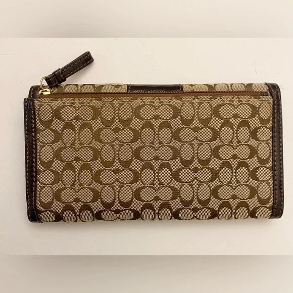 COACH Signature Patent Trim Trifold Wallet & Coach Penelope Crossbody Bag - Picture 5 of 17